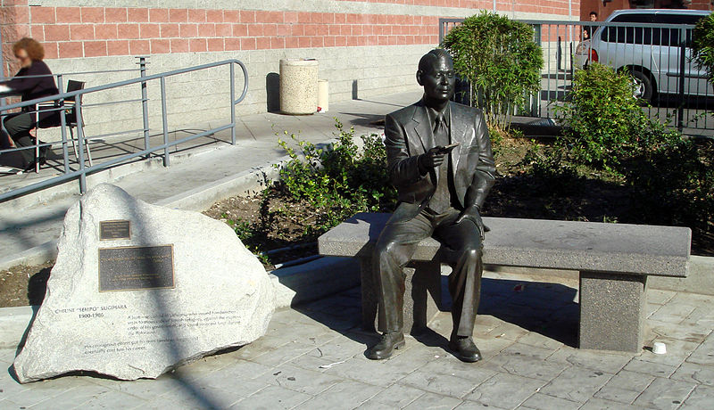 The Sugihara Memorial in Little Tokyo, Los Angeles. Courtesy of the Wikimedia Foundation.