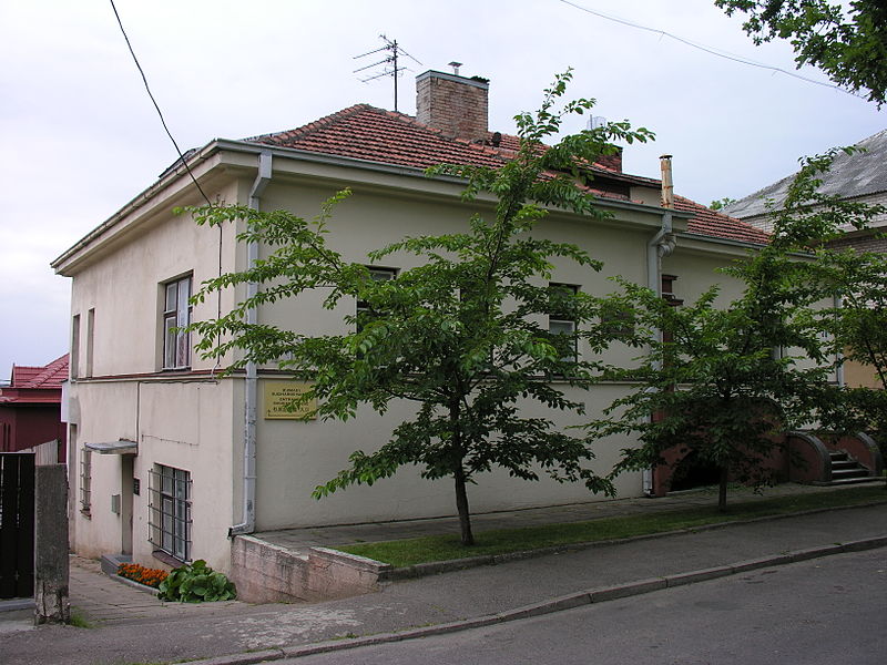 The old Japanese consulate in downtown Kaunas. Courtesy of the Wikimedia Foundation.
